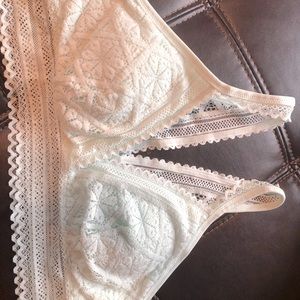NWT Aerie bralette size large